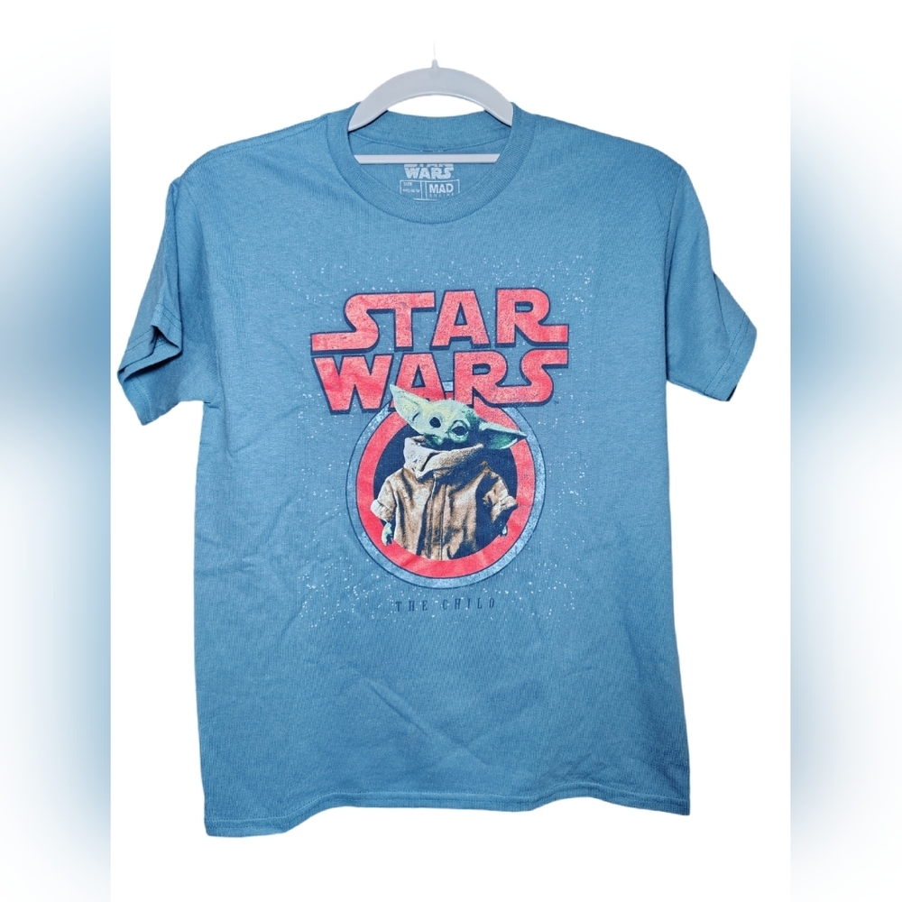 Mad Engine 🩷 Star Wars The Mandalorian Shirt Baby Yoda Medium